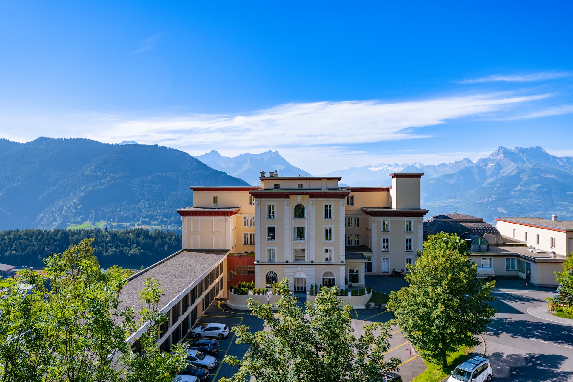SHMS Leysin campus 