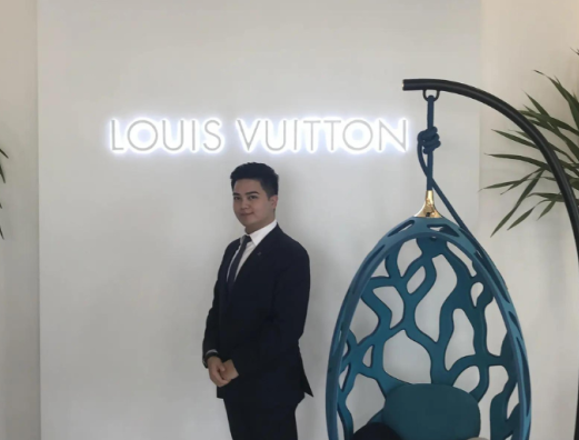 Alumni on his journey in luxury